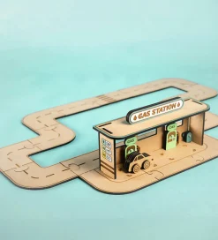 Crateit Kreasæt - Town - Træ - Tankstation - 28 Dele