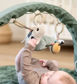 Babylegetøj|Aktivitetsstativer*Done by Deer Aktivitetsstativ - Tiny Farm - Green