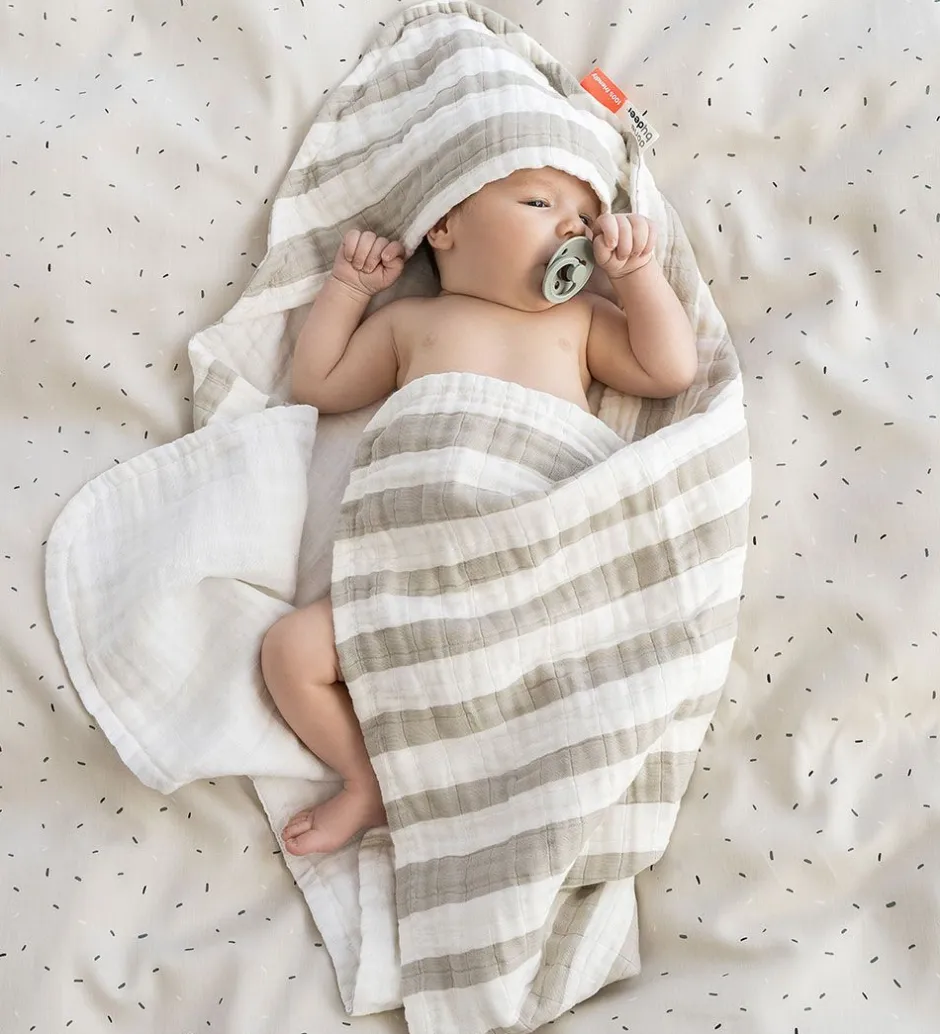 Babyhåndklæde- Og Poncho|Håndklæder*Done by Deer Babyhåndklæde - 70x70 cm - Stripes Sand