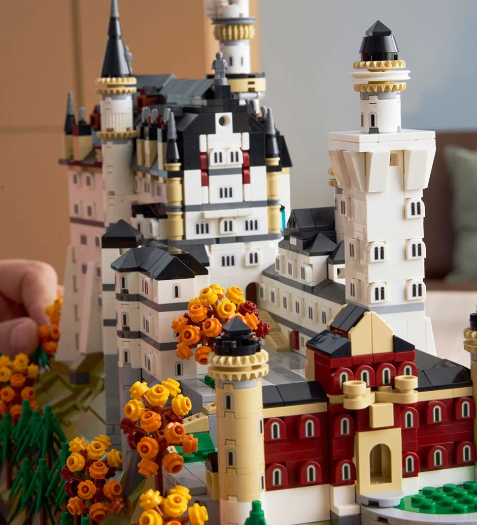 Lego®|Konstruktionslegetøj*LEGO® Architecture - Neuschwanstein Slot 21063 - 3455 Dele