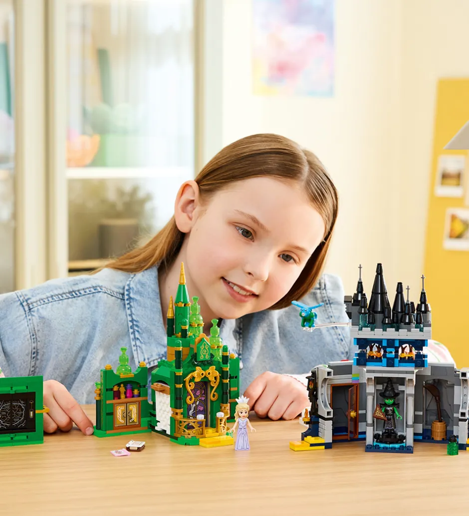 LEGO® Wicked - Emerald City og Kiamo Ko-slottet 75689 - 860 Dele