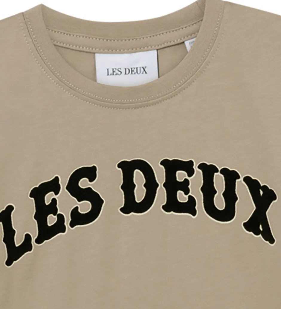 T-Shirts*Les Deux T-shirt - Brady Western - Dark Sand