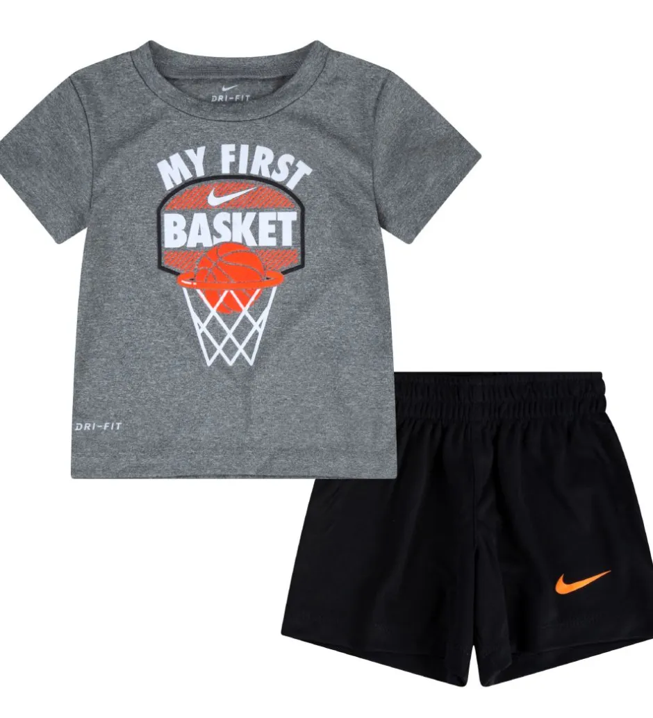 Gymnastiktøj*Nike Shortssæt - T-shirt/Shorts - My First Basket - Sort/Grå