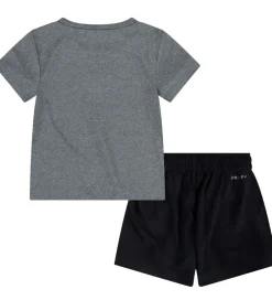 Gymnastiktøj*Nike Shortssæt - T-shirt/Shorts - My First Basket - Sort/Grå