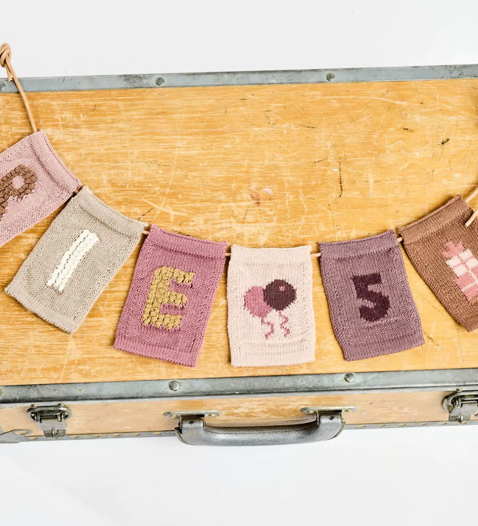 Flagranker|Dekoration*Smallstuff Strikket Flag - 5 - Rosa Tal